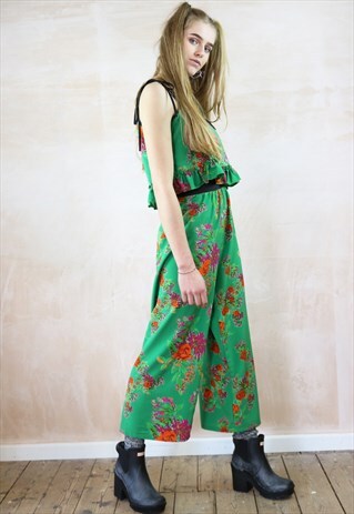 TROUSERS & FRILL TOP CO-ORDINATES IN FLOWER PRINT