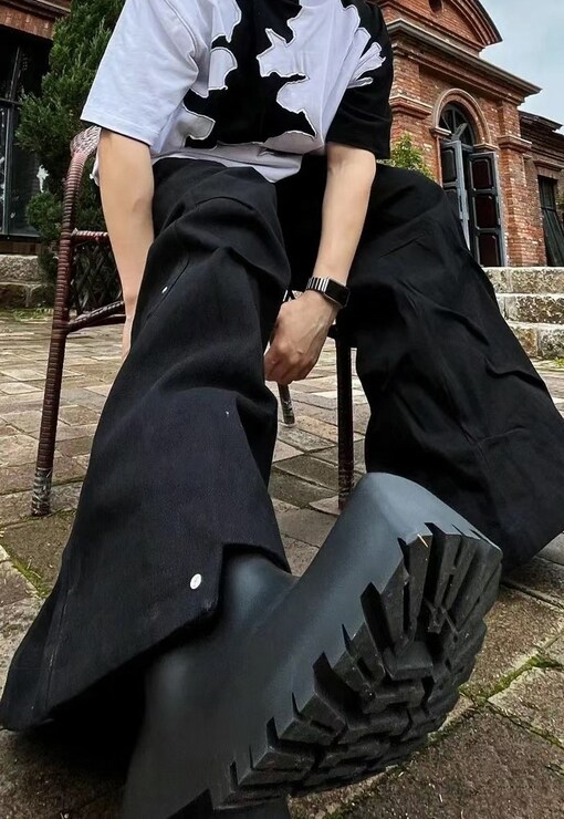 garment image