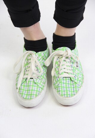 VINTAGE PATTERNED TRAINERS