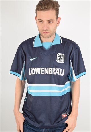 VINTAGE NIKE TEAM FOOTBALL SHIRT / JERSEY MUNCHEN 1871
