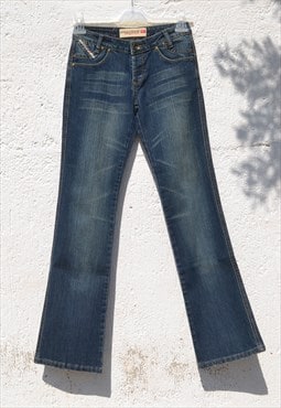 Deadstock y2k mid rise stretch bootcut jeans.