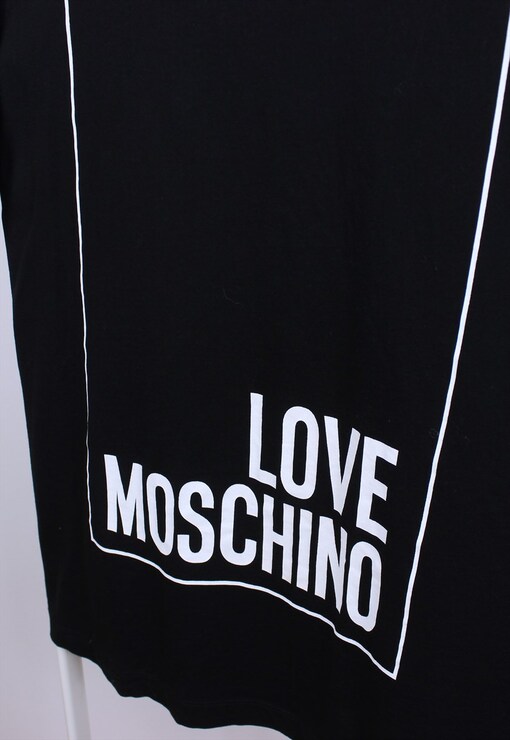 garment image