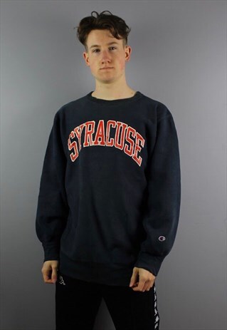 VINTAGE CHAMPION REVERSE WEAVE SWEATSHIRT IN NAVY WITH EMBRO