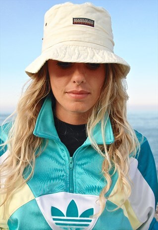 90S VINTAGE NOS NAPAPIJRI BEIGE BUCKET HAT