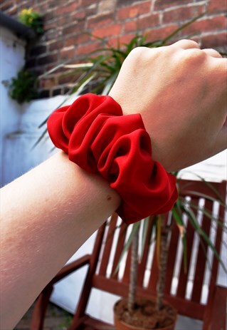PEACHSKIN RED SCRUNCHIE