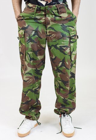 VINTAGE 90S CAMO LIGHT ARMY TROUSERS