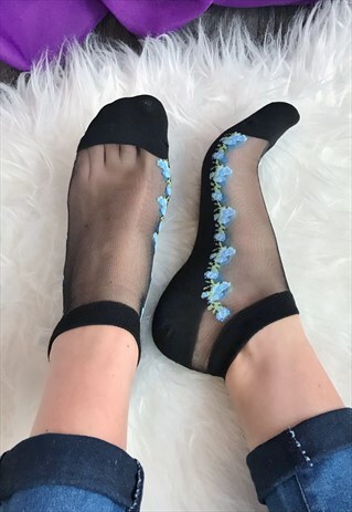 BLACK SHEER FLORAL SOCKS
