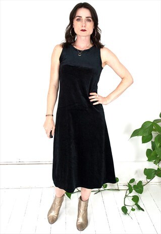 BLACK VELVET DRESS