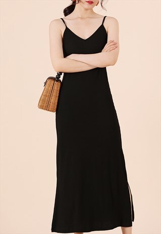 CLASSIC LONG SLIP DRESS IN BLACK