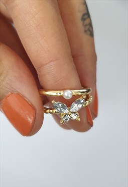 Pack of Two- Butterfly Diamante Ring & Small Pearl-Look Ring