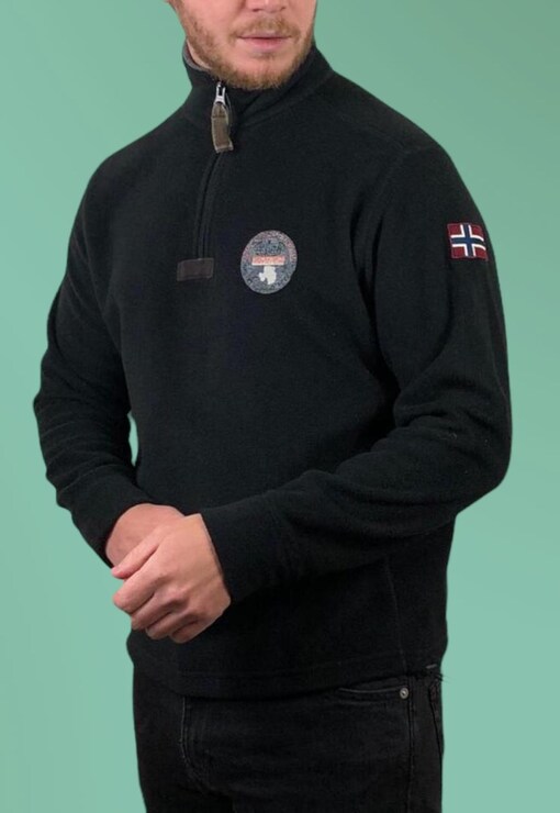 garment image