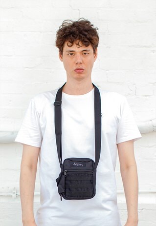 UTILITY STREETWEAR FLIGHT BAG