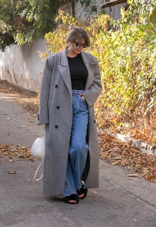  EXTRA OVERSIZED LONG FLUFFY WINTER COAT WITH DROP SHOULDERS