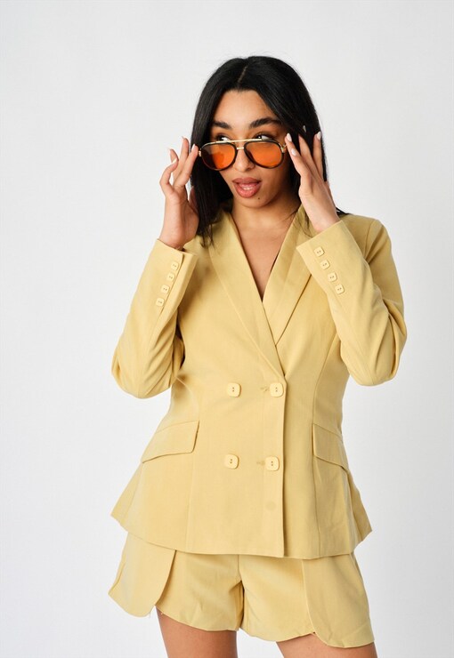 garment image