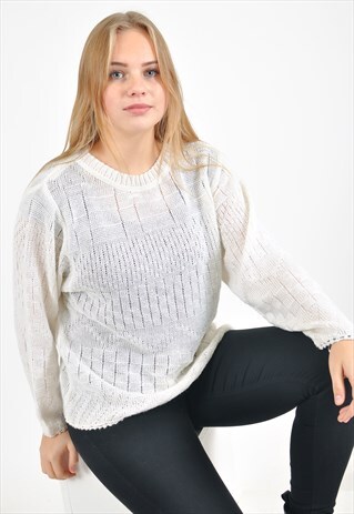 VINTAGE KNITWEAR JUMPER IN WHITE