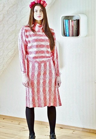 VINTAGE RED & WHITE BLOUSE & SKIRT SET