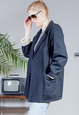 OVERSIZED BLAZER FROM THE 80S