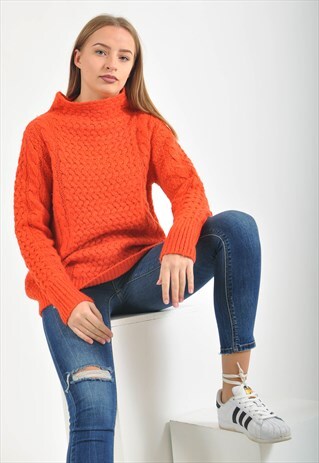 VINTAGE FUNNEL NECK JUMPER IN RED