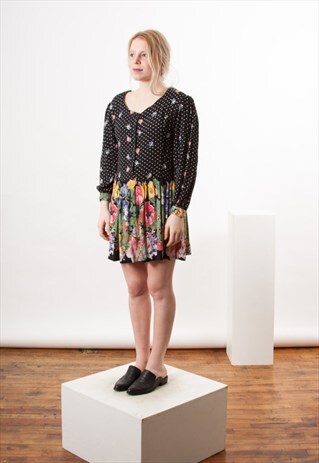ON SALE FLORAL MINI DRESS / SPRING DAY DRESS