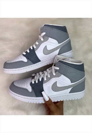 CUSTOM GREYSCALE NIKE AIR JORDAN