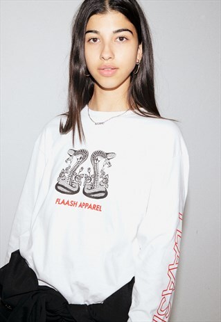 LONGSLEEVE T-SHIRT IN WHITE WITH COBRA PRINT