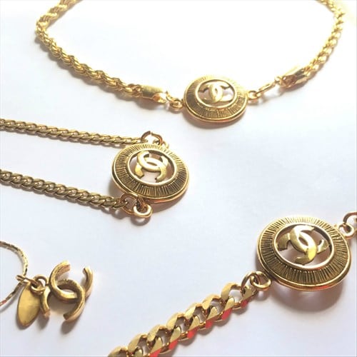Transforming a Vintage Chanel Medallion Necklace into a Choker