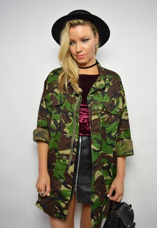 VINTAGE 90S OVERSIZED ARMY GREEN CAMO MILITARY SHIRT PUNK