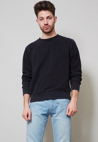 VINTAGE 90'S BLACK SWEATER BY NIKE