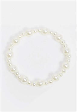 54 Floral Mixed Size Faux Pearl Bead Bracelet - Cream