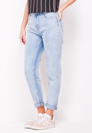 HIGH WAISTED MOM JEANS