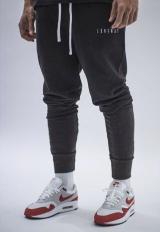 ESSENTIAL JOGGER - WASHED BLACK