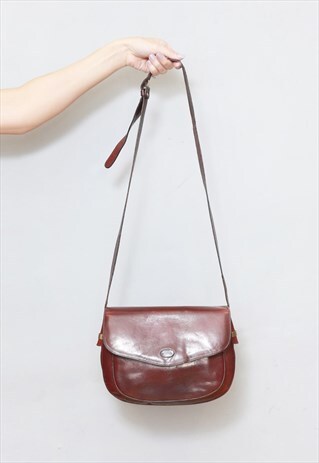 VINTAGE 1970'S MAROON LEATHER ETIENNE AGNES SHOULDER BAG