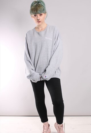 VINTAGE CHAMPION SWEATSHIRT