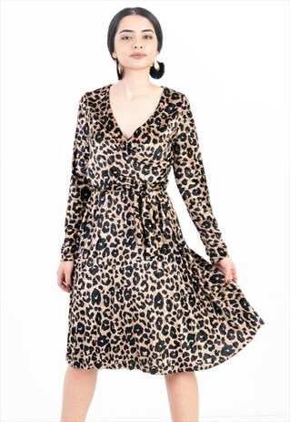 LEOPARD PRINT VELVET MIDI DRESS IN BROWN WITH BELT
