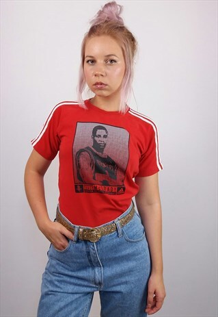 VINTAGE 90'S ADIDAS TRACY MCGRADY NBA T-SHIRT IN RED