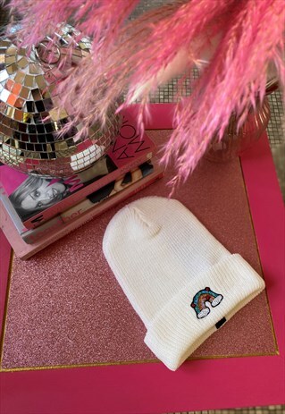 RAINBOW MOTIF BEANIE HAT