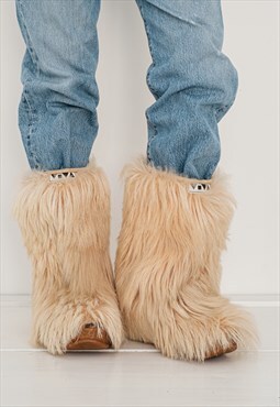 Vintage Y2K iconic sexy furry calf boots in cream white