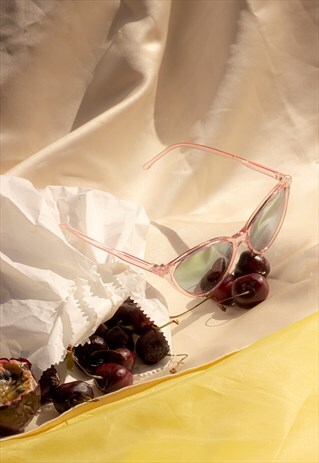 DELICATE RIM CAT EYE SUNGLASSES PINK