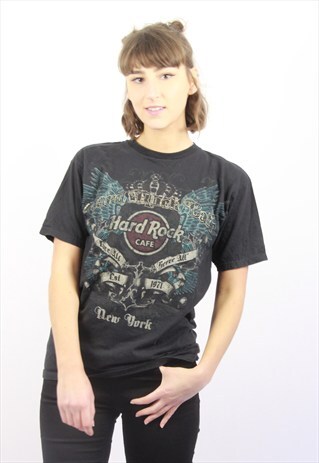 VINTAGE HARD ROCK CAFE TSHIRT