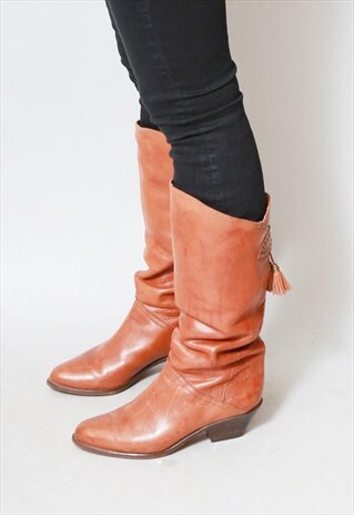 VINTAGE 1970'S BROWN TASSELED LEATHER WESTERN BOOTS