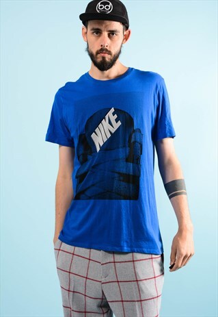 VINTAGE NIKE T-SHIRT