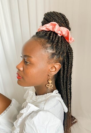 HANDMADE SATIN CORAL OVERSIZED SCRUNCHIE