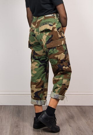 90'S GREEN CAMOUFLAGE CAMO GRUNGE ARMY TROUSERS