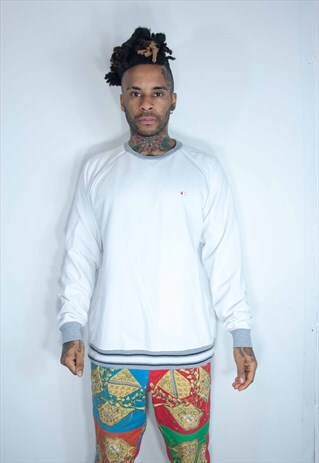 CHAMPION EMBROIDED VINTAGE SWEATER