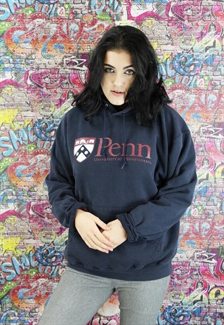 VINTAGE CHAMPION 90S SWEATSHIRT HOODIE. BRANDED SPORTSWEAR.