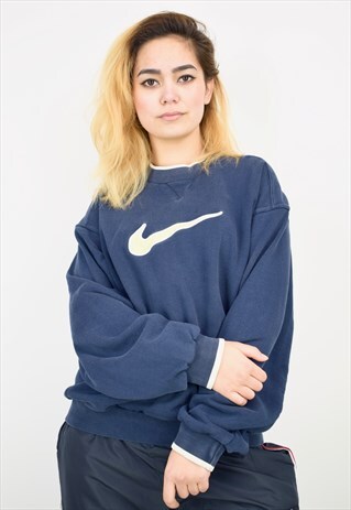 VINTAGE 90'S NIKE SWEATSHIRT