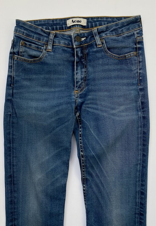 garment image