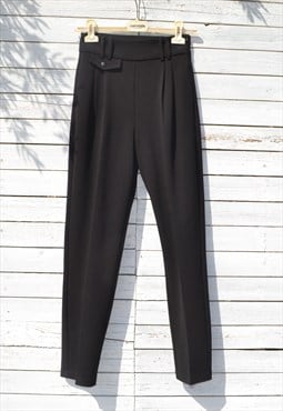 Vintage black stretch tapered pleated slim fit pants.