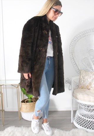 VINTAGE FAUX FUR COAT