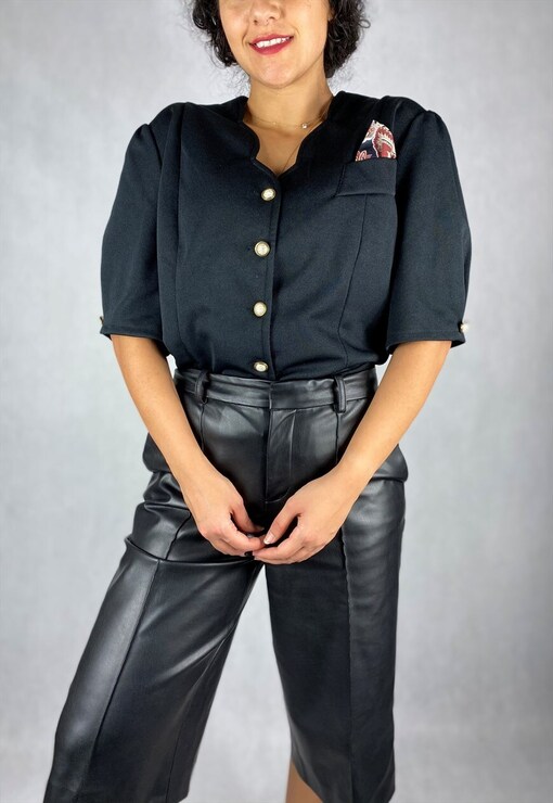 garment image